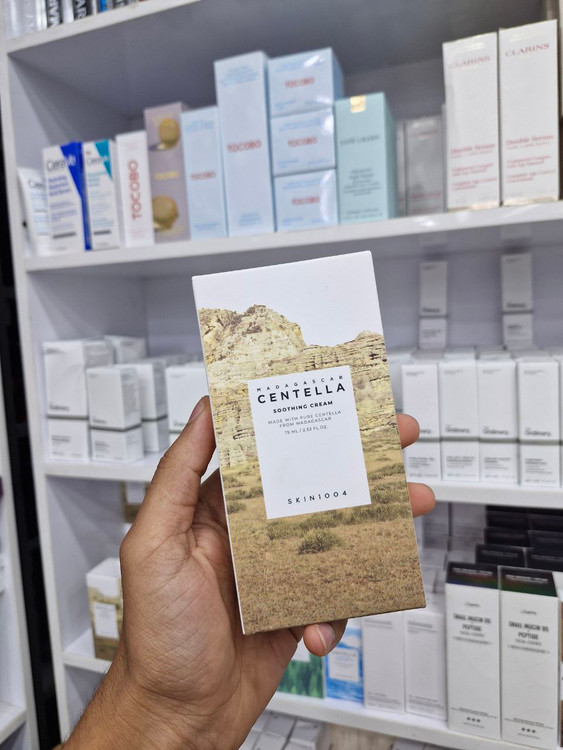 کرم مرطوبکننده و مراقبت روزانه سنتلا