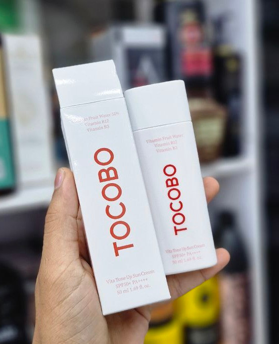 کرم ضدآفتاب ضدچروک و ویتامینه توکوبو