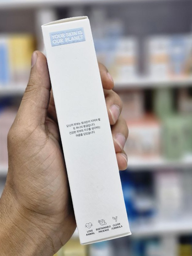 ضد آفتاب مرطوب کننده و آبرسان هیالورونیک اسید 60 میل توریدن