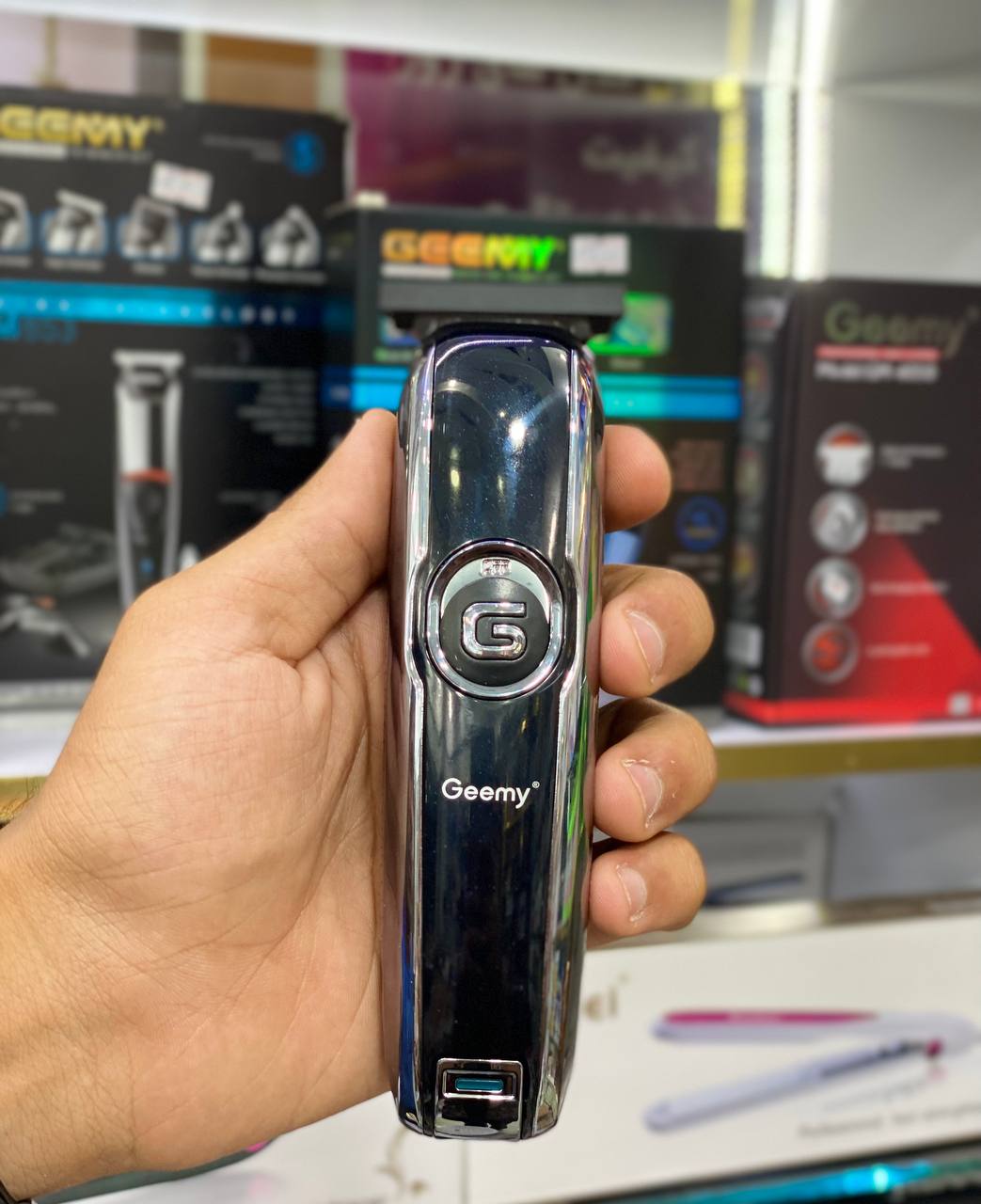 ماشین اصلاح جیمی مدل GM-6050 با آداپتور اصل