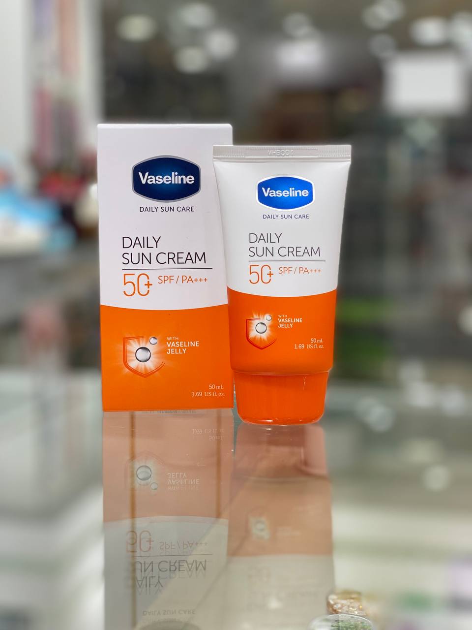 ضدآفتاب روزانه وازلین