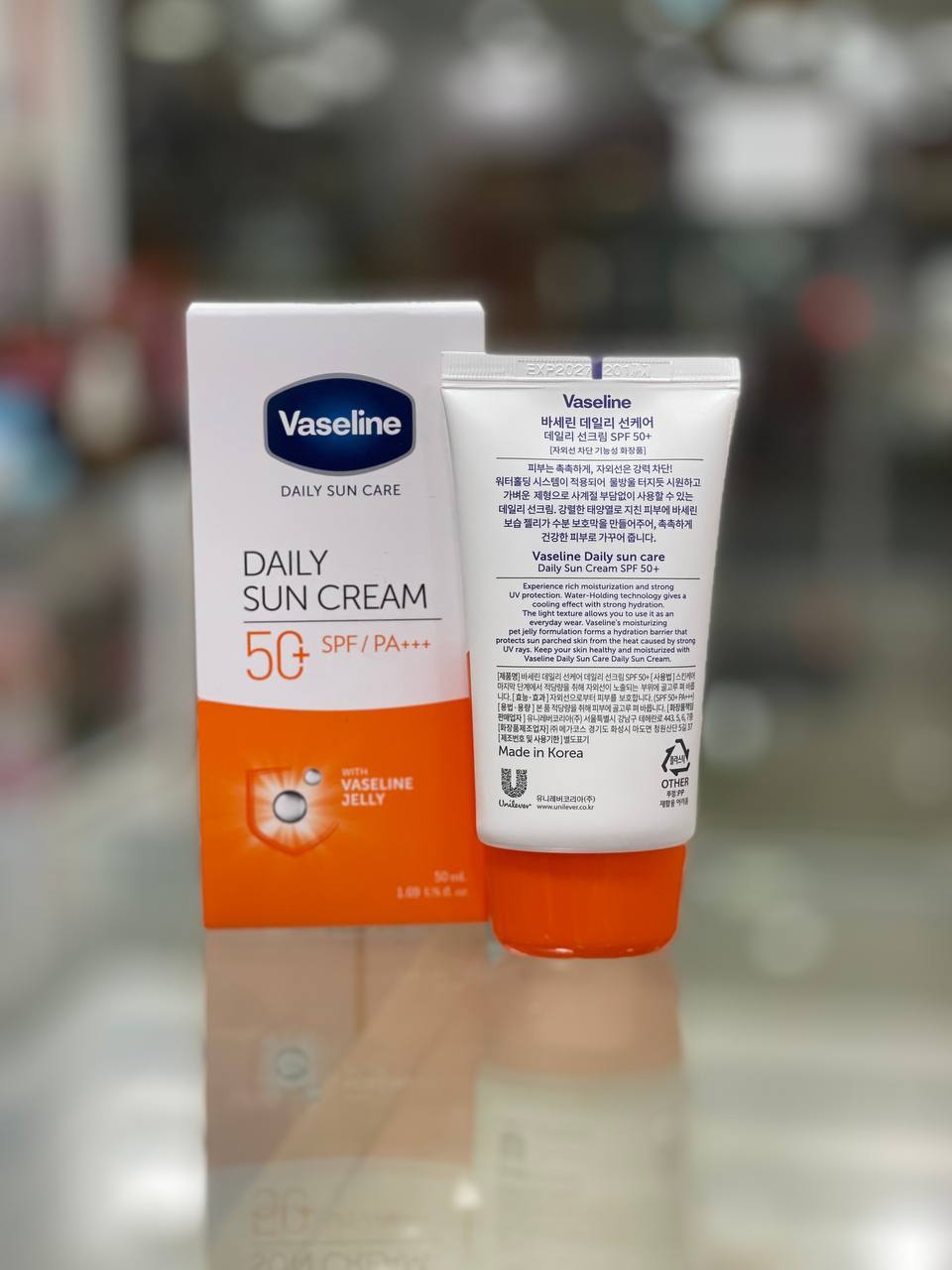 ضدآفتاب روزانه وازلین