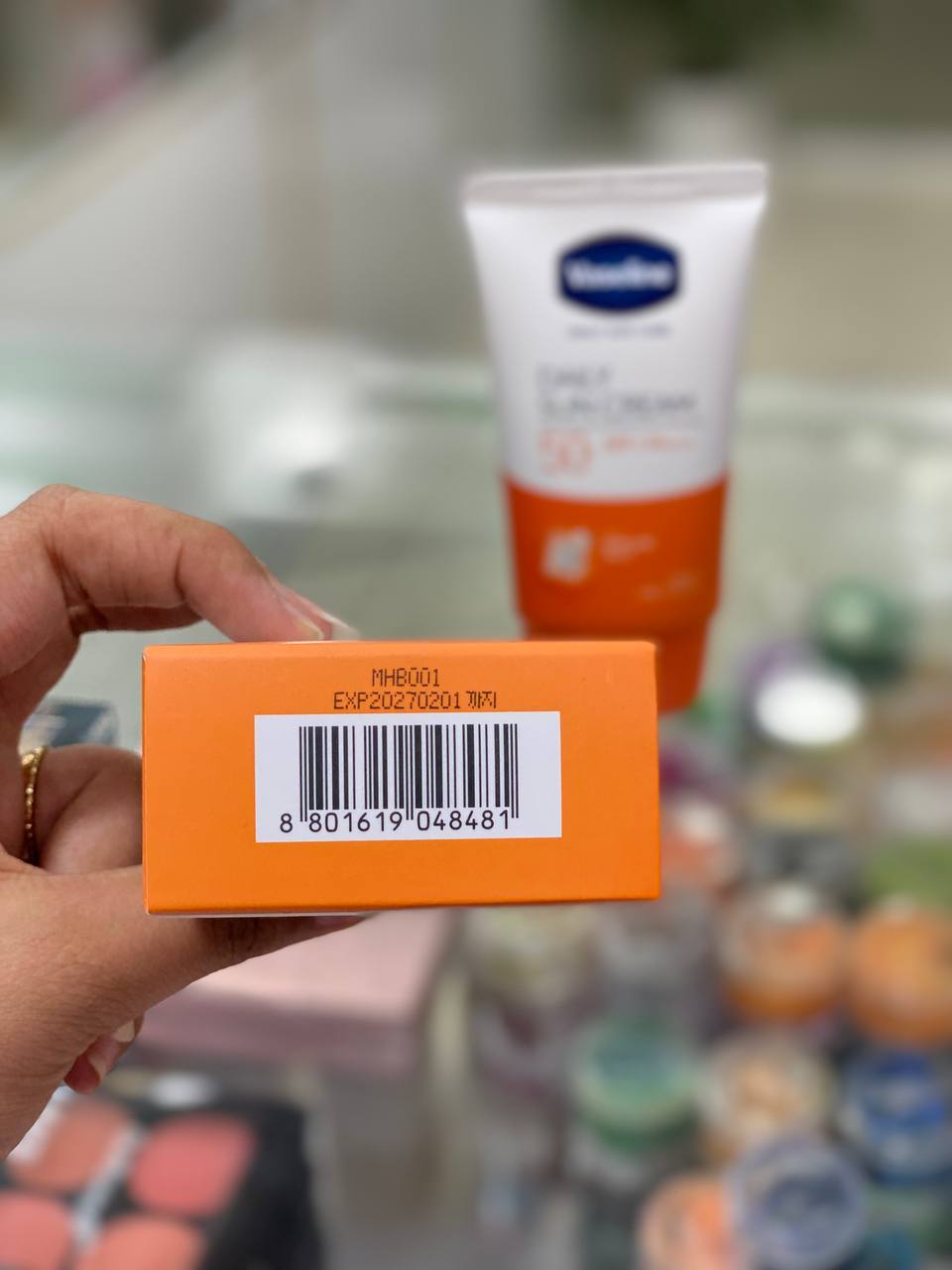 ضدآفتاب روزانه وازلین