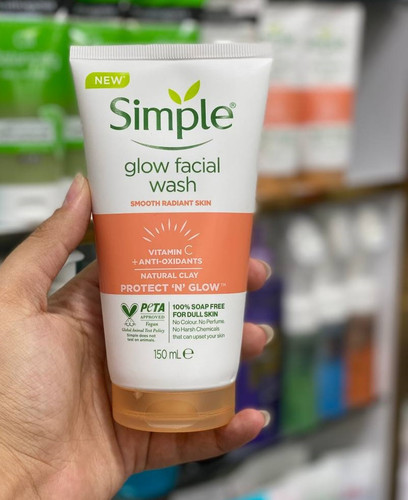 ژل شستشو صورت ویتامین C مدل Glow