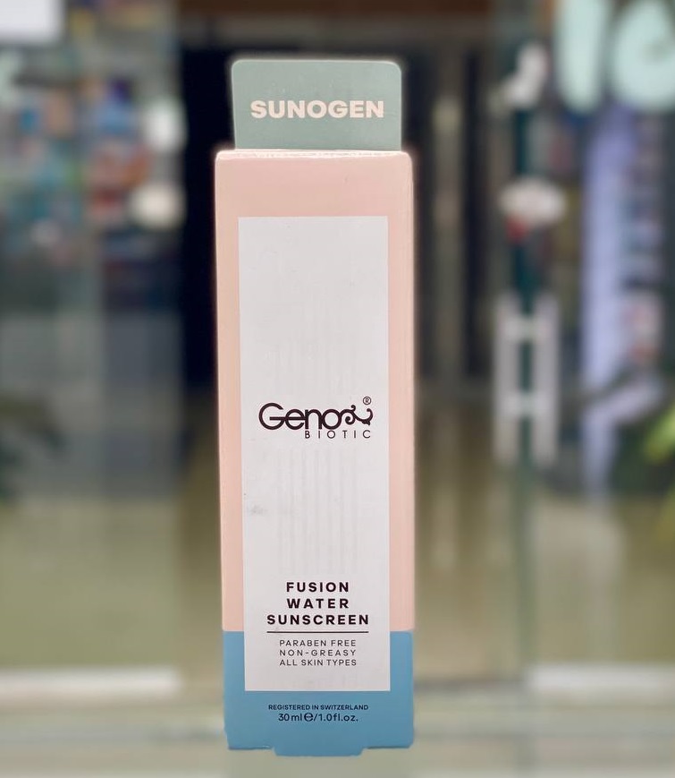 ضدآفتاب فیوژن واتر ژنوبایوتیک بی رنگ