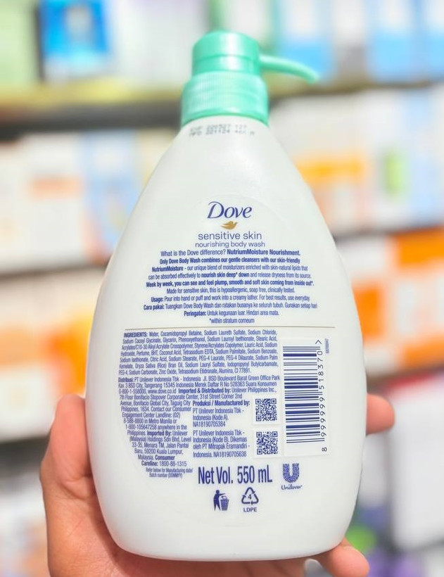 شامپو بدن داو پمپی مدل Sensitive Skin حجم 550 میل